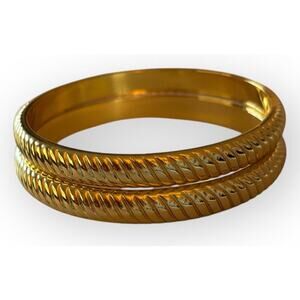 Set Of 2 Lilly Pulitzer 2015 Gold Tone Diagonal Ribbed Bangle Bracelet